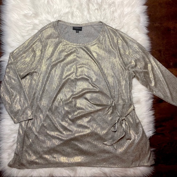 Nwot lane Bryant shimmer faux wrap top 22/24 - Picture 1 of 4